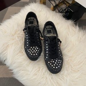 Dolce Vita Casual black sneaker